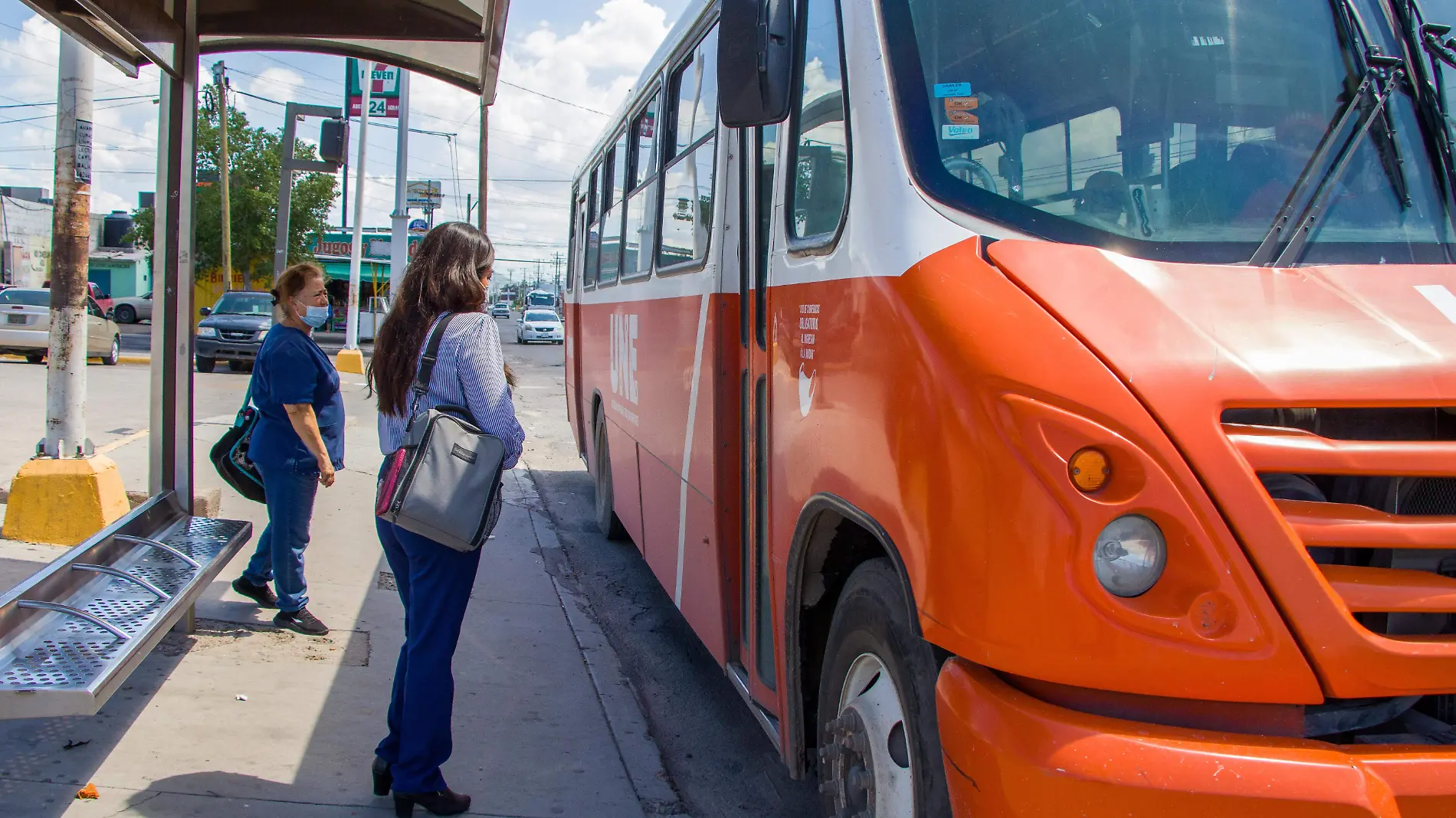 2Transporte urbano, camiones - Cecilia Saijas